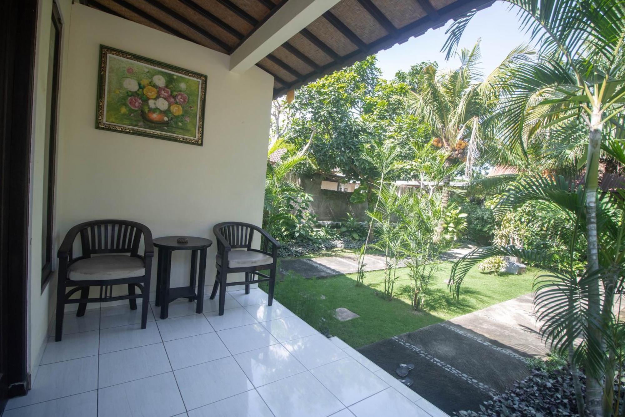 Giri Sari Guest House Pemuteran  Luaran gambar